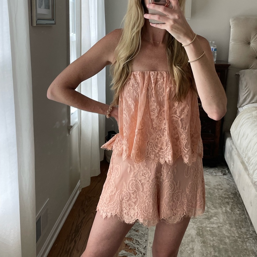 NWOT Lovers + Friends Strapless Lace Romper